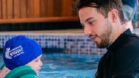 Why Your Child Acts Differently In Group Swimming Lessons